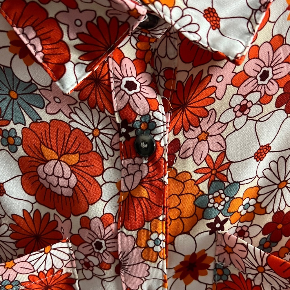 Floral Button-Up Shirt - Picture 2 of 4